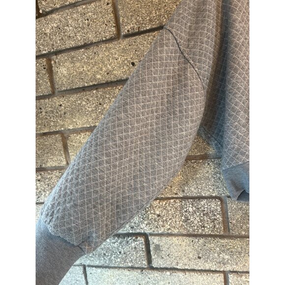 Quilted Gray Cropped Sweatshirt With Mock Neck & Ribbed Hem Soft Lightweight Str - Picture 5 of 7